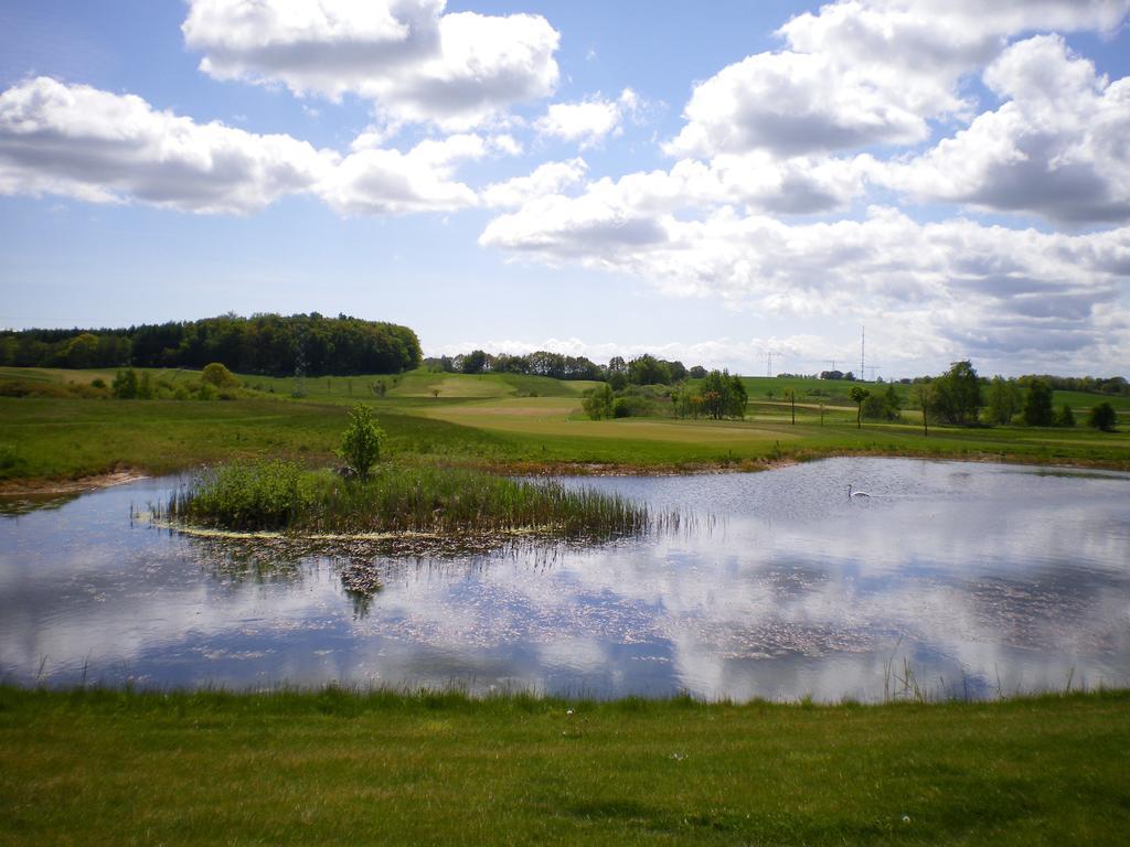 Golfcentrum Schloss Karnitz Ruegen Garz  Zewnętrze zdjęcie