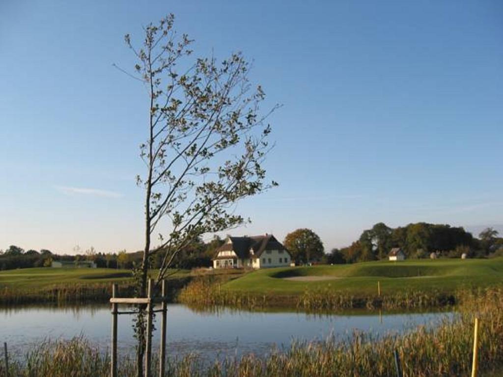 Golfcentrum Schloss Karnitz Ruegen Garz  Zewnętrze zdjęcie